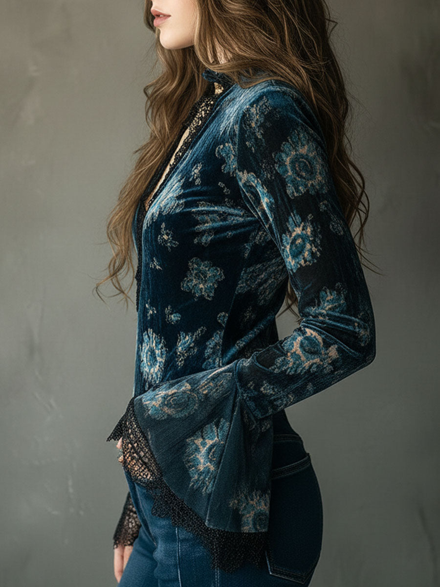 Azul · Blusa floral retro con mangas de campana