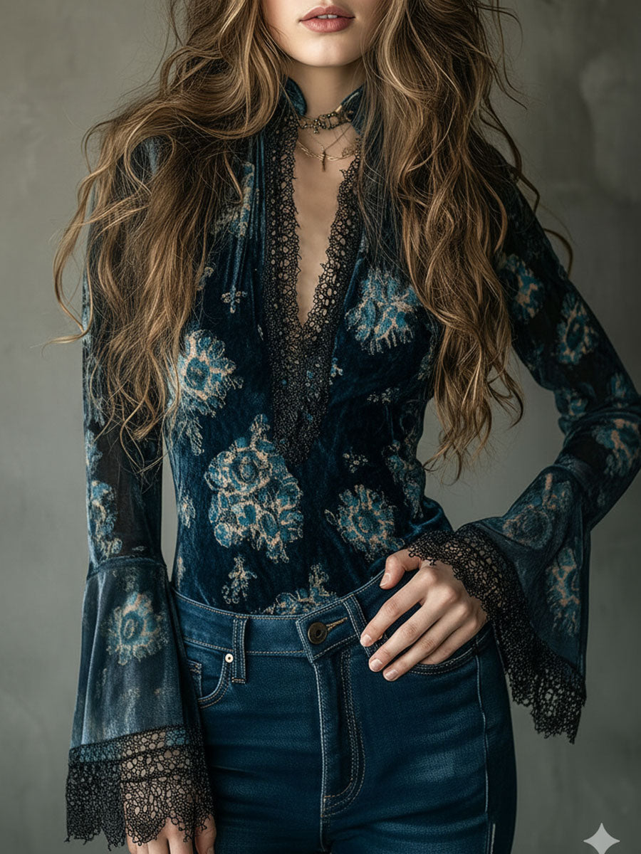 Azul · Blusa floral retro con mangas de campana