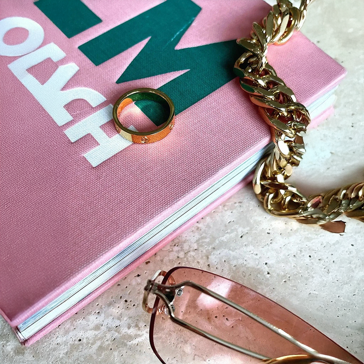 Clarette | Diseño audaz en oro