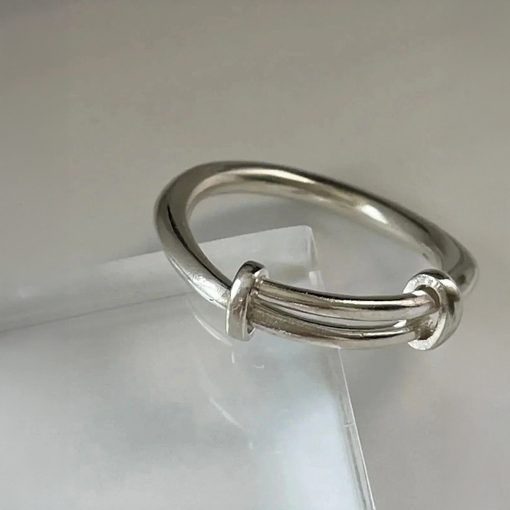 Auréna | Anillo Ajustable Elegante y Atemporal