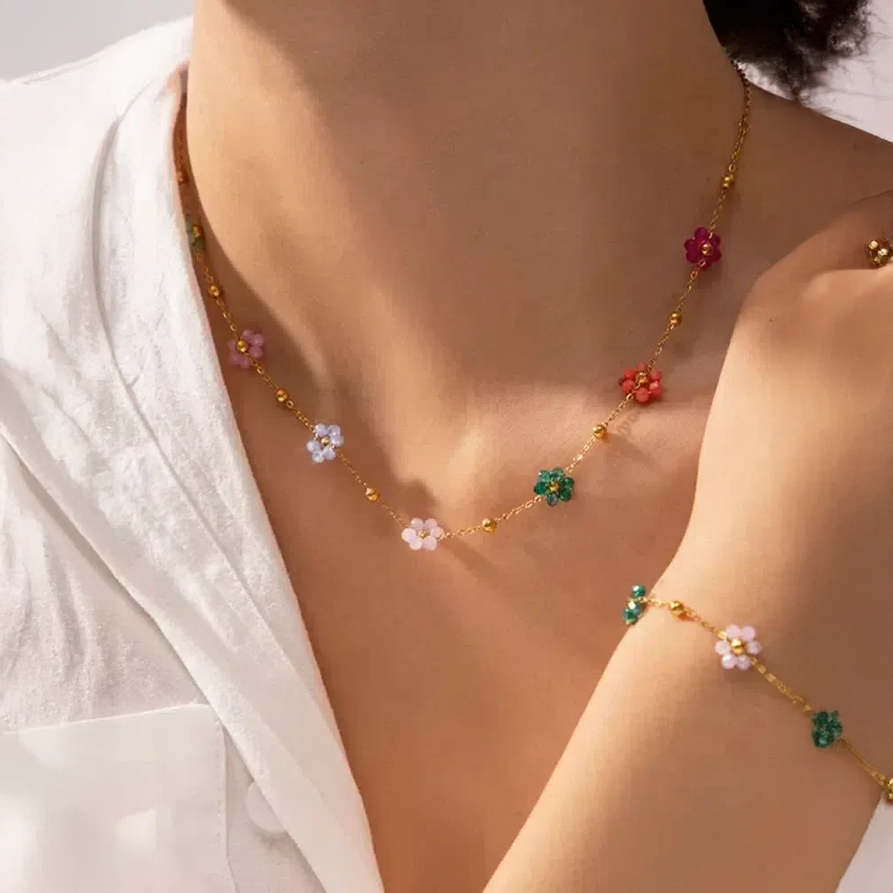 Marélia | Collar con cuentas de flores hechas a mano