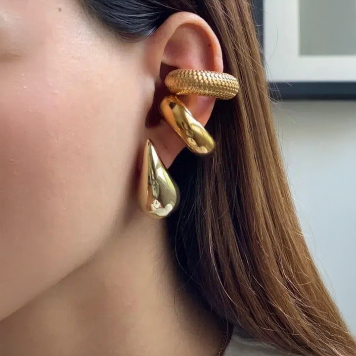 Doléane | Pendientes en Forma de Corazón con Estilo Atemporal