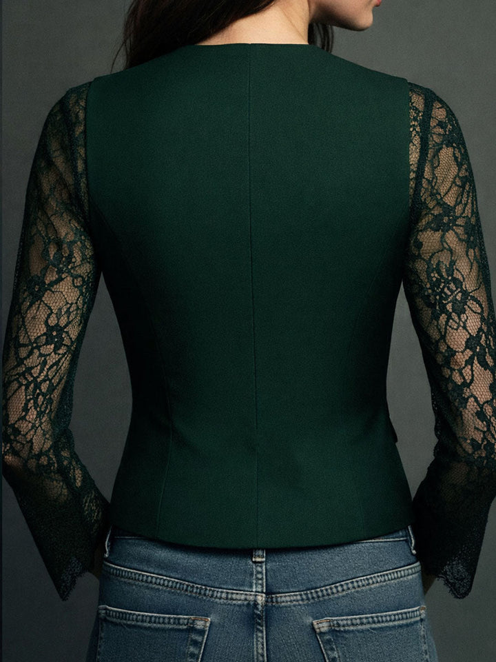 Claudia · Blazer Negro con Encaje