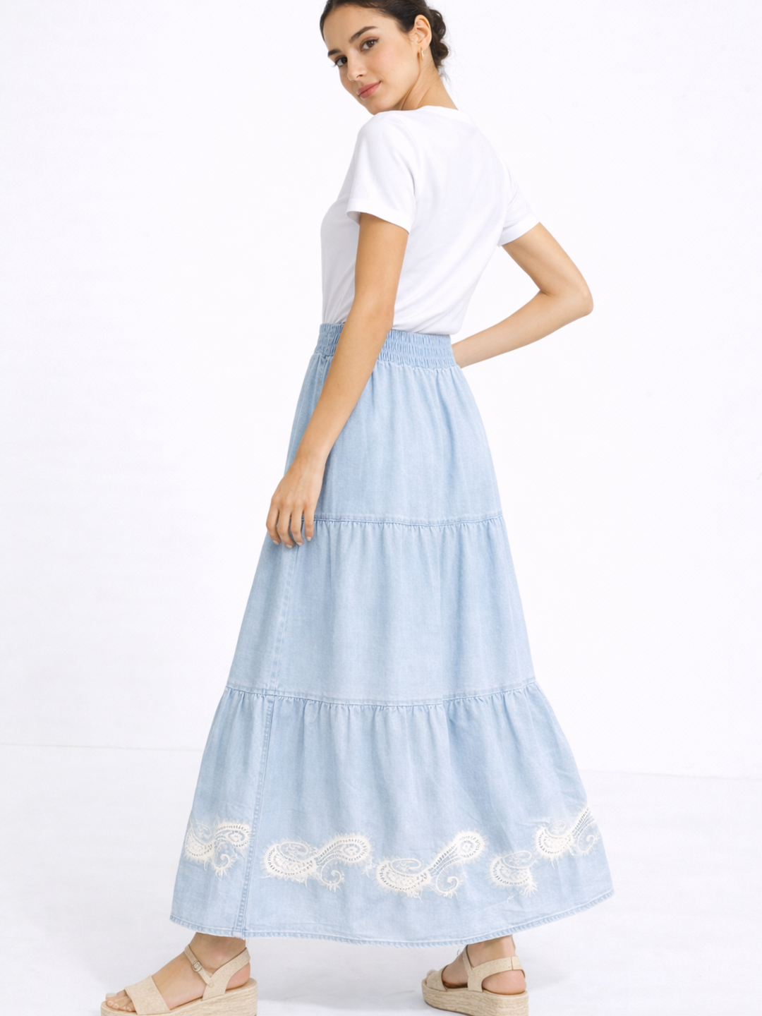 FALDA DENIM BORDADO