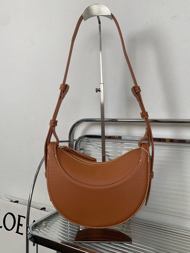 Edmée | Elegante Bolsa de Silla Color Tan