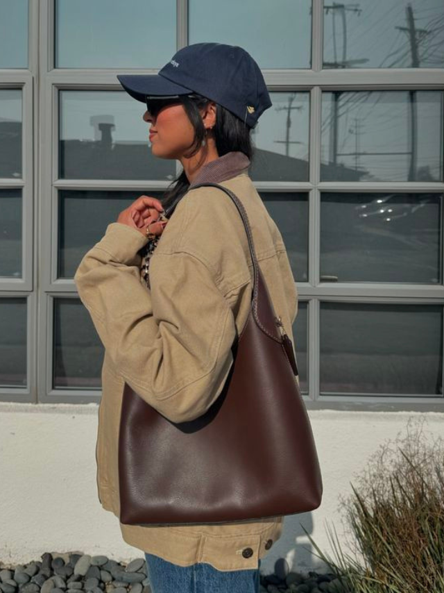 Clotilde | Bolso de Cuero Sintético con Encanto de Cereza