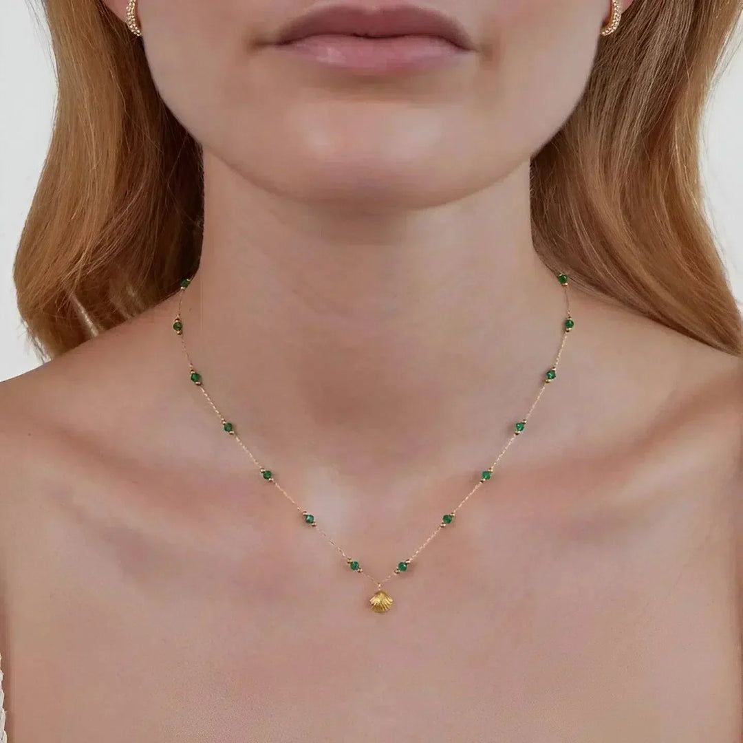 Vélana | Collar Celestial con Diseño Etéreo