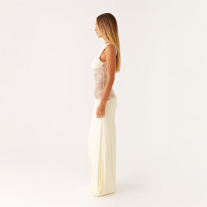 Selena | Elegancia Escultural